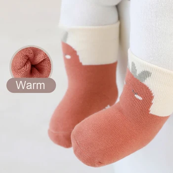 Зимние махровые нескользящие носки для малышей, высокие длинные носки для новорожденных, 2023, Милые чулки для сна, новогодний костюм