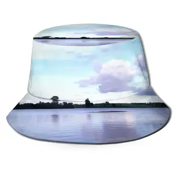 Облако, отражающее рыбацкую шляпу, шляпы-ведра, кепки, отражающие снимки, отражение воды, Небо на воде, Облако для любителей сумеречного неба